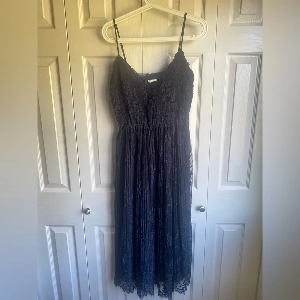 NEW Aritzia Black Tuberose Lace tiered Midi Dress Size M - Picture 7 of 13